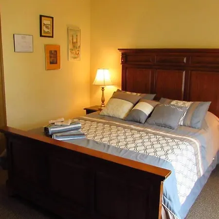 Great Gorge Guesthouse: Falls-View Retreat Near Downtown Attractions Niagara Falls Exterior photo